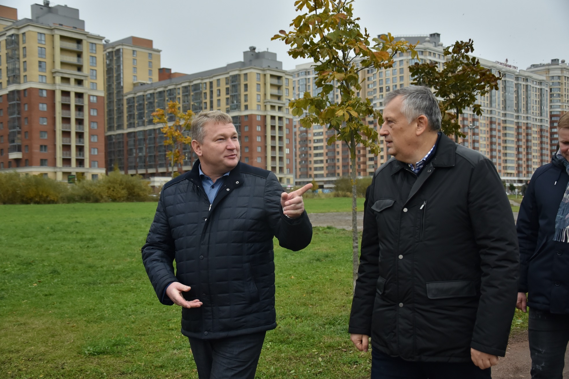 Заневское городское поселение кудрово. Поликлиника Оккервиль парк. Поликлиника Кудрово парк. Новая поликлиника в Кудрово. Поликлиника Кудрово стройка.