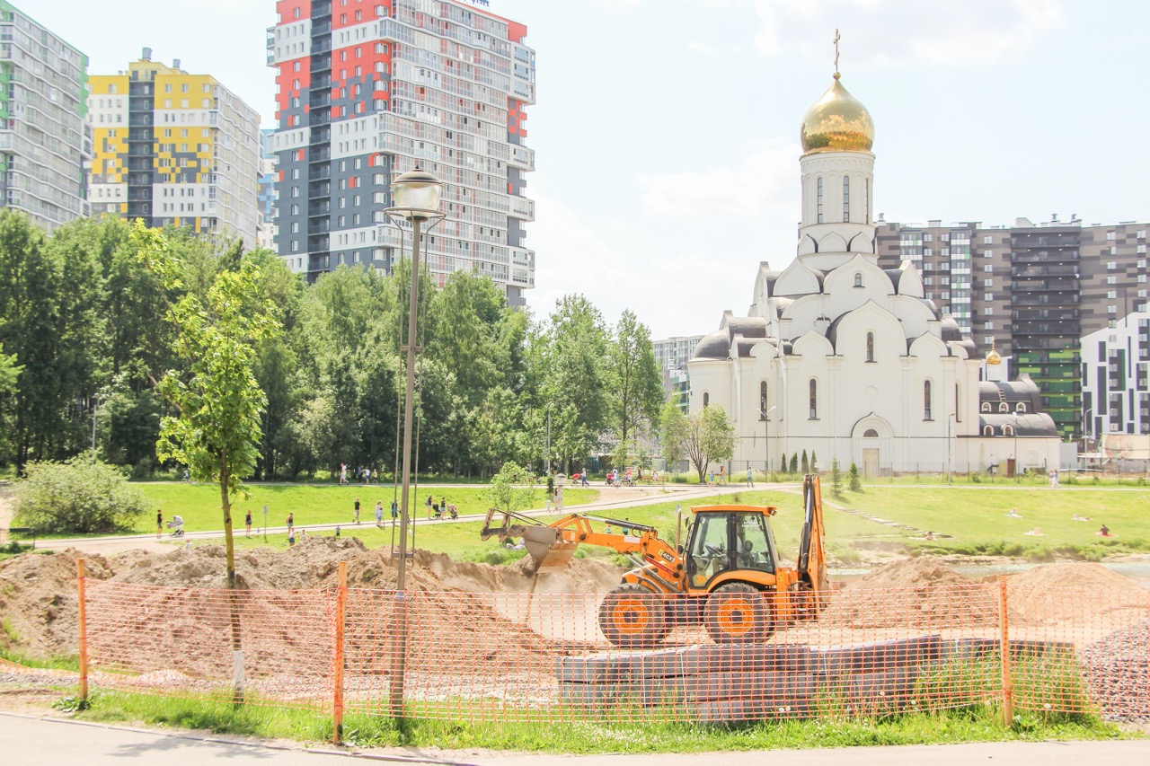 где находится заневский парк в спб