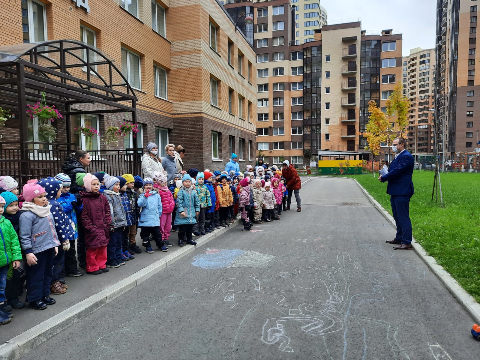 Заневское городское поселение кудрово. Детский сад Янино-1. Новый детский сад государственный в Янино-1. Праздник в Янино. Государственные детские сады в Янино 1 СПБ.