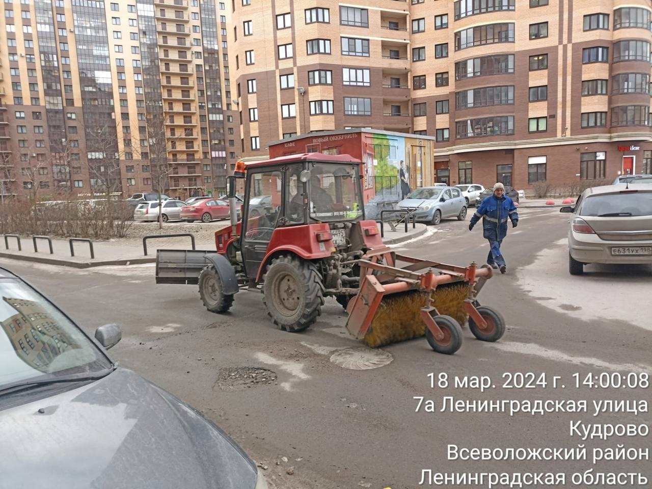 Весенняя мойка улиц началась в Заневском городском поселении – Заневское  городское поселение